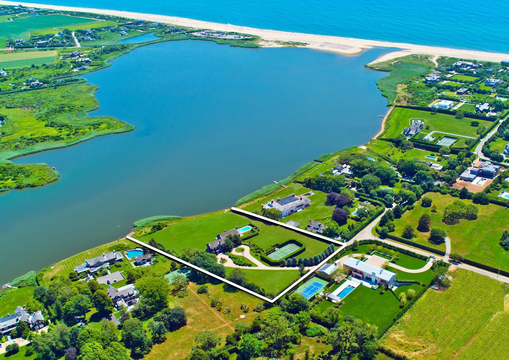 236 Quimby Ln, Bridgehampton, NY 11932 Out East