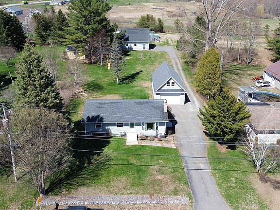 2nd image of 480 Gabriel Rd