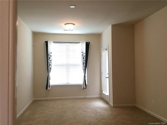 3rd image of 835 Skybrook Falls Dr