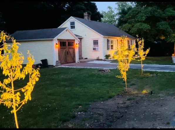 15 Wainwright Drive, Woodstock, CT 06281