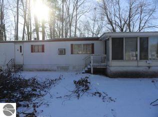 7722 S Airpark Rd, Weidman, MI 48893