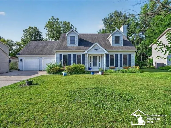 1257 Rutledge Dr, Temperance, MI 48182