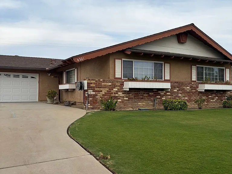 4301 Skye Dr — Photo 1