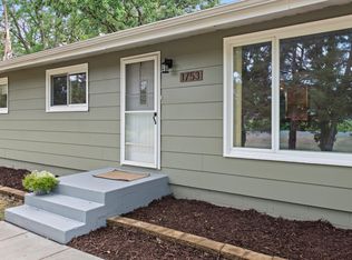 1753 Stagecoach Rd, Shakopee, MN 55379