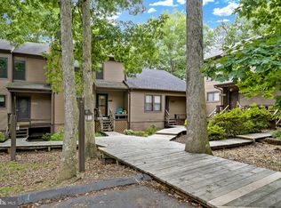 23341 Red Oak Ct, California, MD 20619