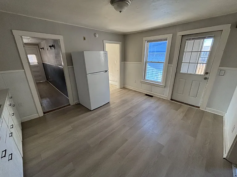 42 Spruce St #6 — Photo 2