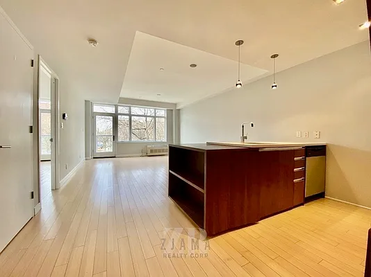 Rented by Zjama Realty Corp | media 1