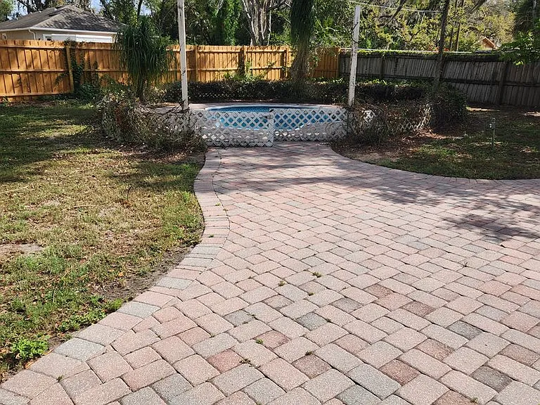 565 E Jessup Ave — Photo 20