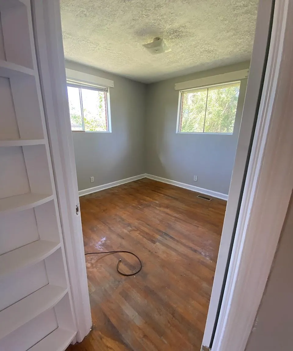 3 bed, 1150 sqft, $1,550 — Photo 1