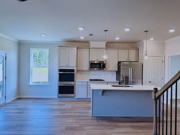 3676 Donovan Cir, Loganville, GA 30052