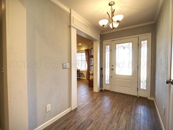 5th image of 3700 Huntington Dr