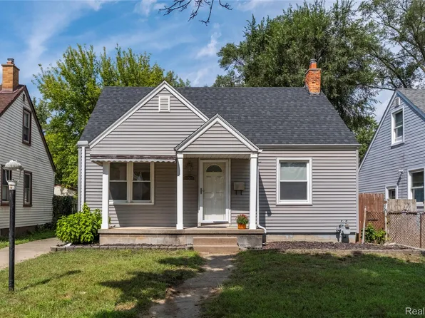 25528 Stanford St, Dearborn Heights, MI 48125