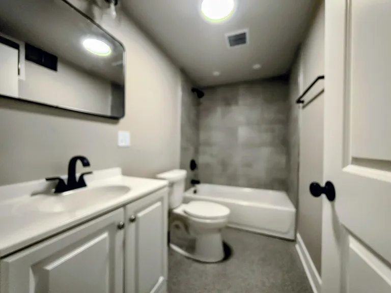 6343 S Elizabeth St #BF — Photo 9