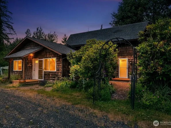 8325 Spurgeon Creek Road SE, Olympia, WA 98513