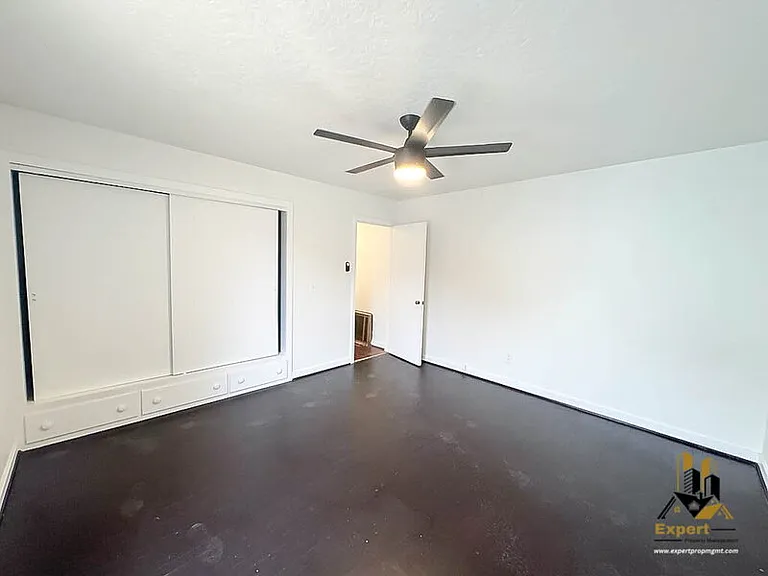 474 Gray Ave — Photo 7