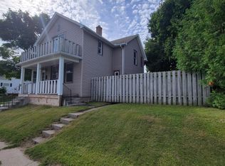 1401 Columbus St, Manitowoc, WI 54220