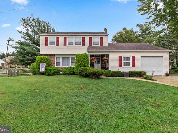 2nd image of 4571 Marianne Dr