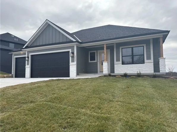 12660 N Peach Blossom Ct, Platte City, MO 64079