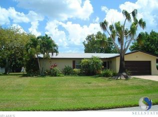 1216 SE 34th Ter, Cape Coral, FL 33904