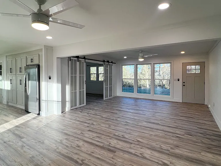 245 N Windy Ridge Rd — Photo 10
