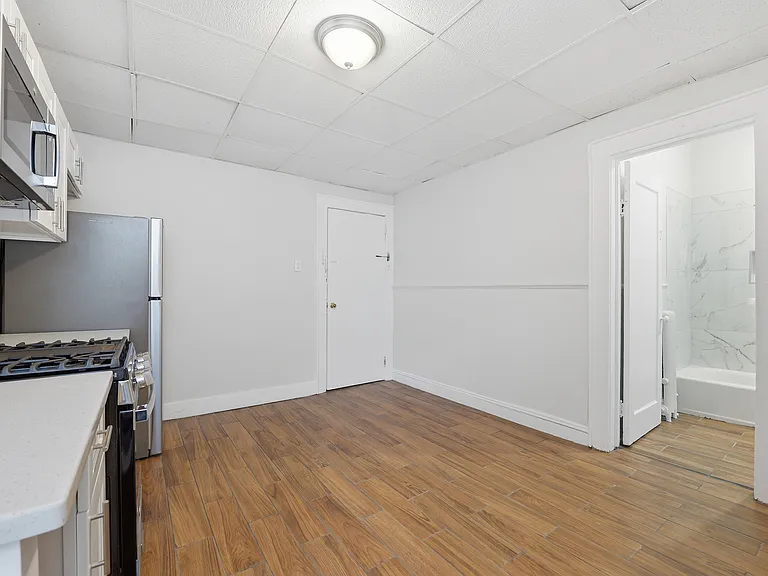 68 Mill St #2 — Photo 4