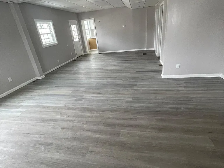 1001 Mathews Ave #1 — Photo 4