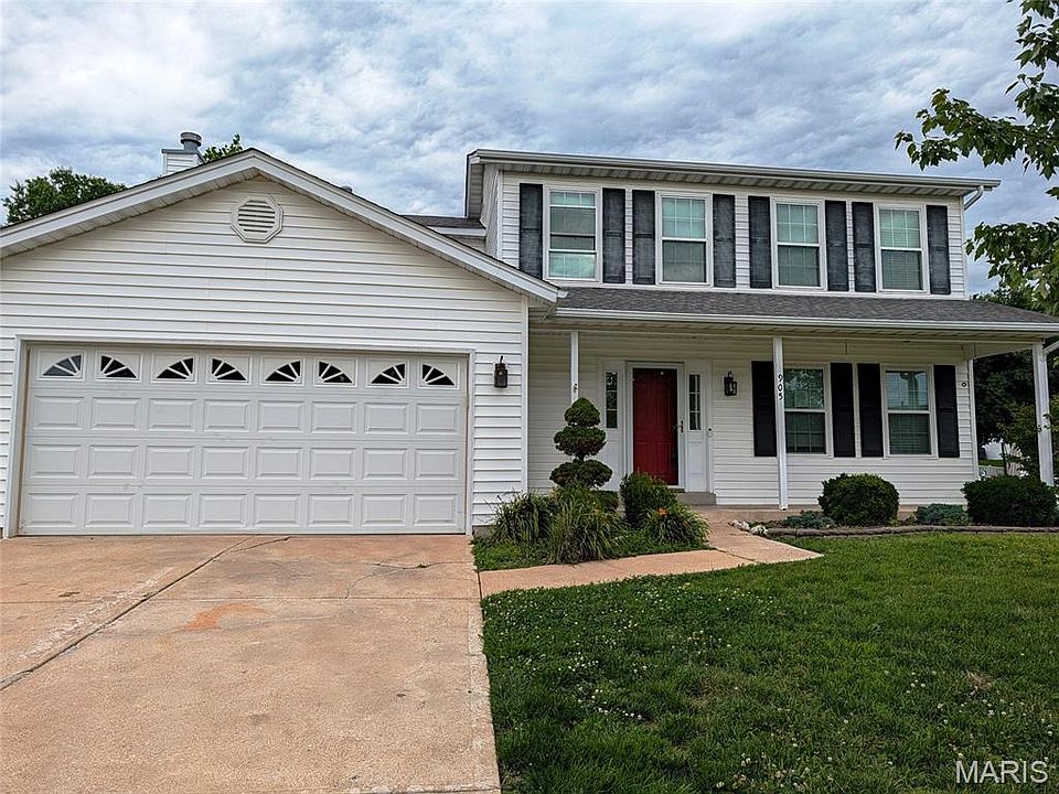 1st image of 905 Lands End Cir