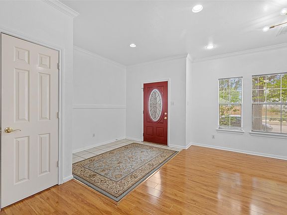 5th image of 2106 Hawks Rd