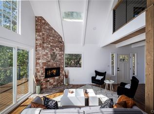 1104 N Grass Valley Rd, Lake Arrowhead, CA 92352