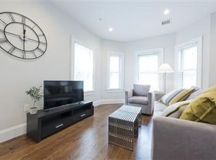 118 Columbia St #1EE, Cambridge, MA 02139