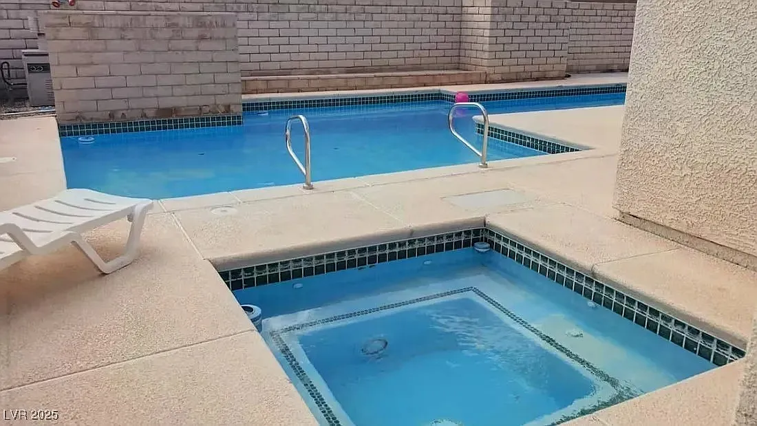 5 bed, 3.5 bath, 2449 sqft, $5,500 — Photo 4