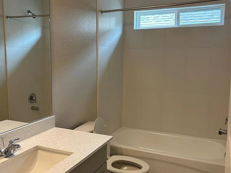 1511 Revolution Way — Photo 33