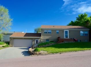 503 E Douglas Ave, Mitchell, SD 57301