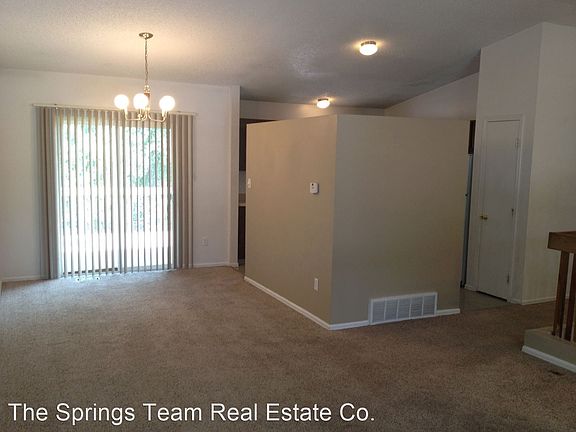 4th image of 6638 Charter Dr