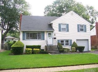1737 Harold Ave, Wantagh, NY 11793