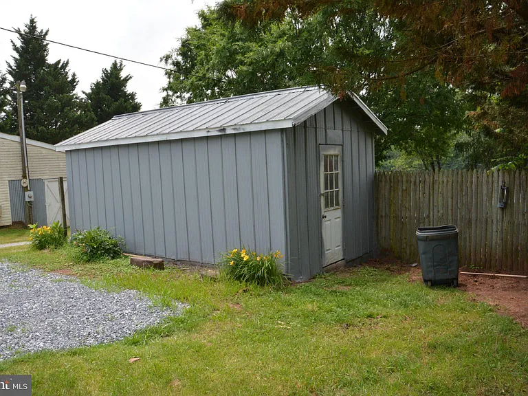 1006 Circle Dr — Photo 37