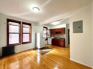 223 18th St #1F, Brooklyn, NY 11215