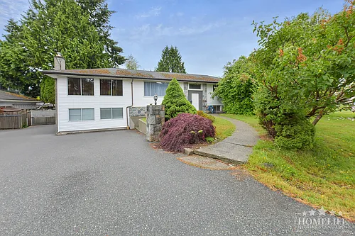 13900 Blackburn Ave #HOUSE Photo 1 13900 Blackburn Ave #HOUSE Photo 1