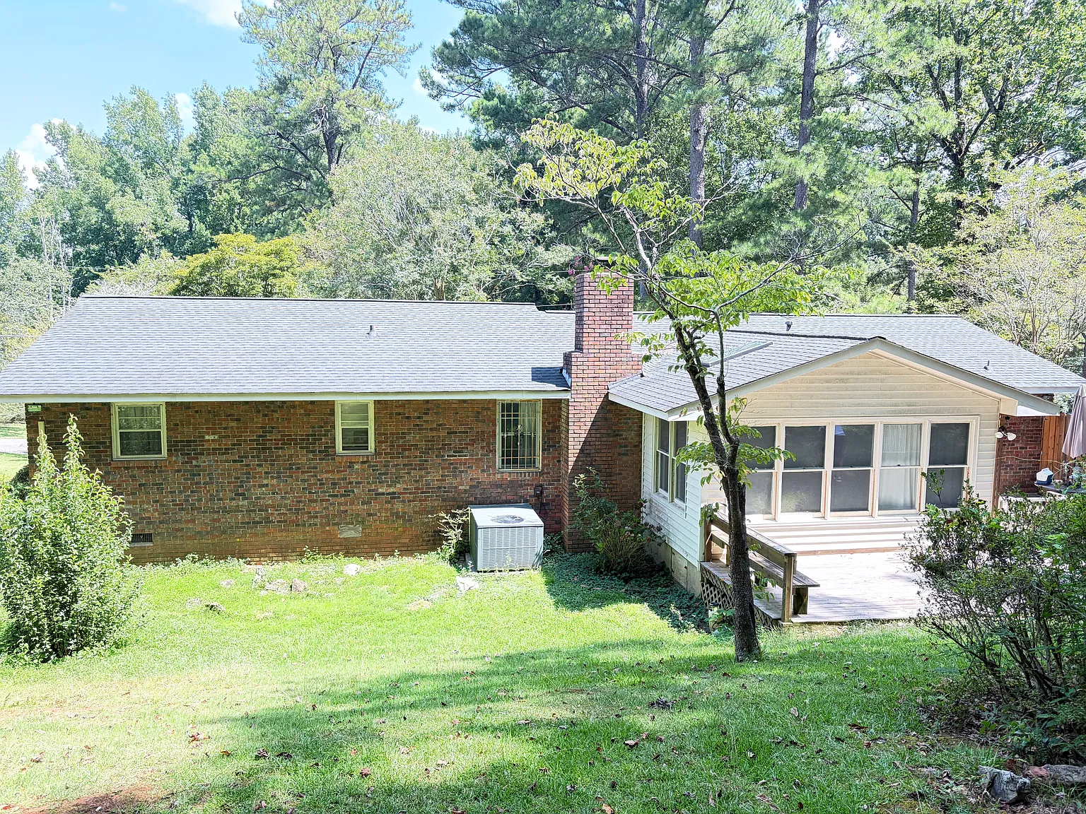 3 bed, 1573 sqft, $1,800 — Photo 2