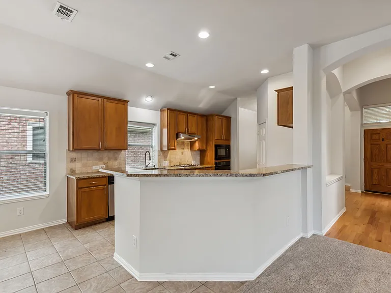 8447 Firewheel Ln — Photo 9