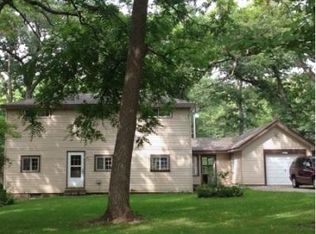 N9185 Hickory St, East Troy, WI 53120