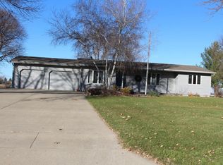 905 25th St SW, Spencer, IA 51301