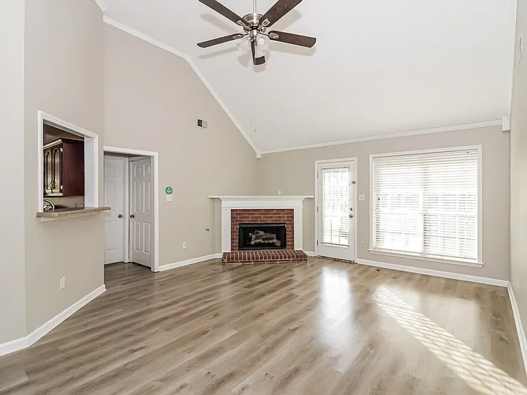 4845 Shadow Pine Cv — Photo 3