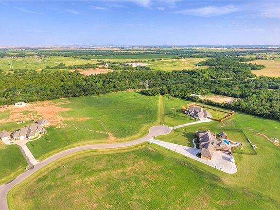 2nd image of Lainey Ln Lot 8