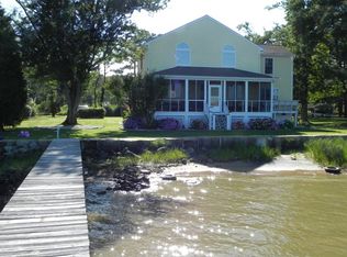 465 Shellfield Rd, Dunnsville, VA 22454