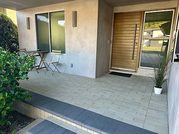 5th image of 6561 Lasaine Ave