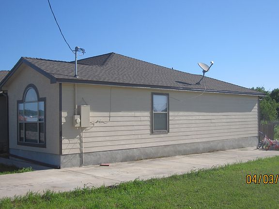 3rd image of 228 County Road 485