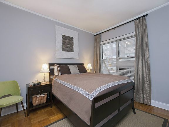 4th image of 29 W 64th St APT 4B