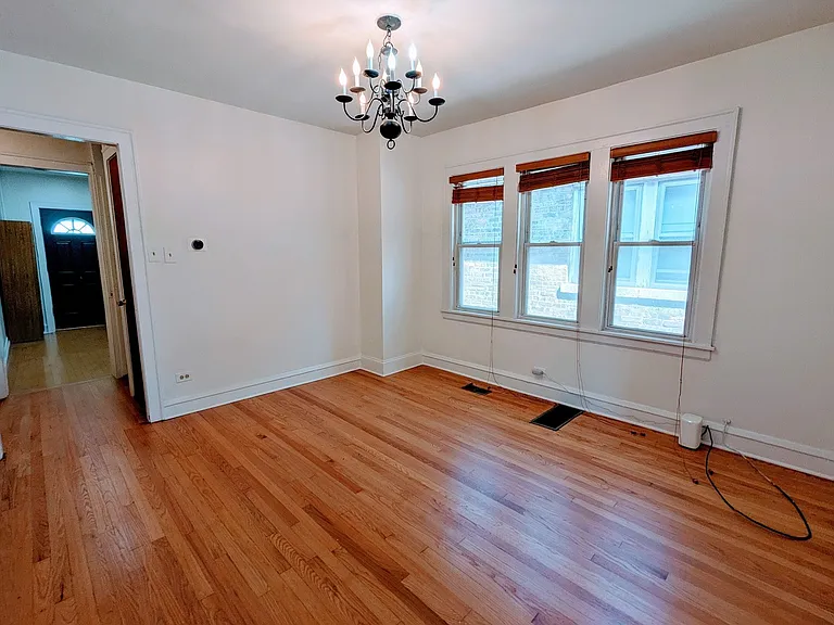 834 N Kolin Ave — Photo 8