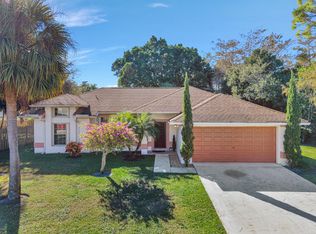3706 Woods Walk Blvd, Lake Worth, FL 33467